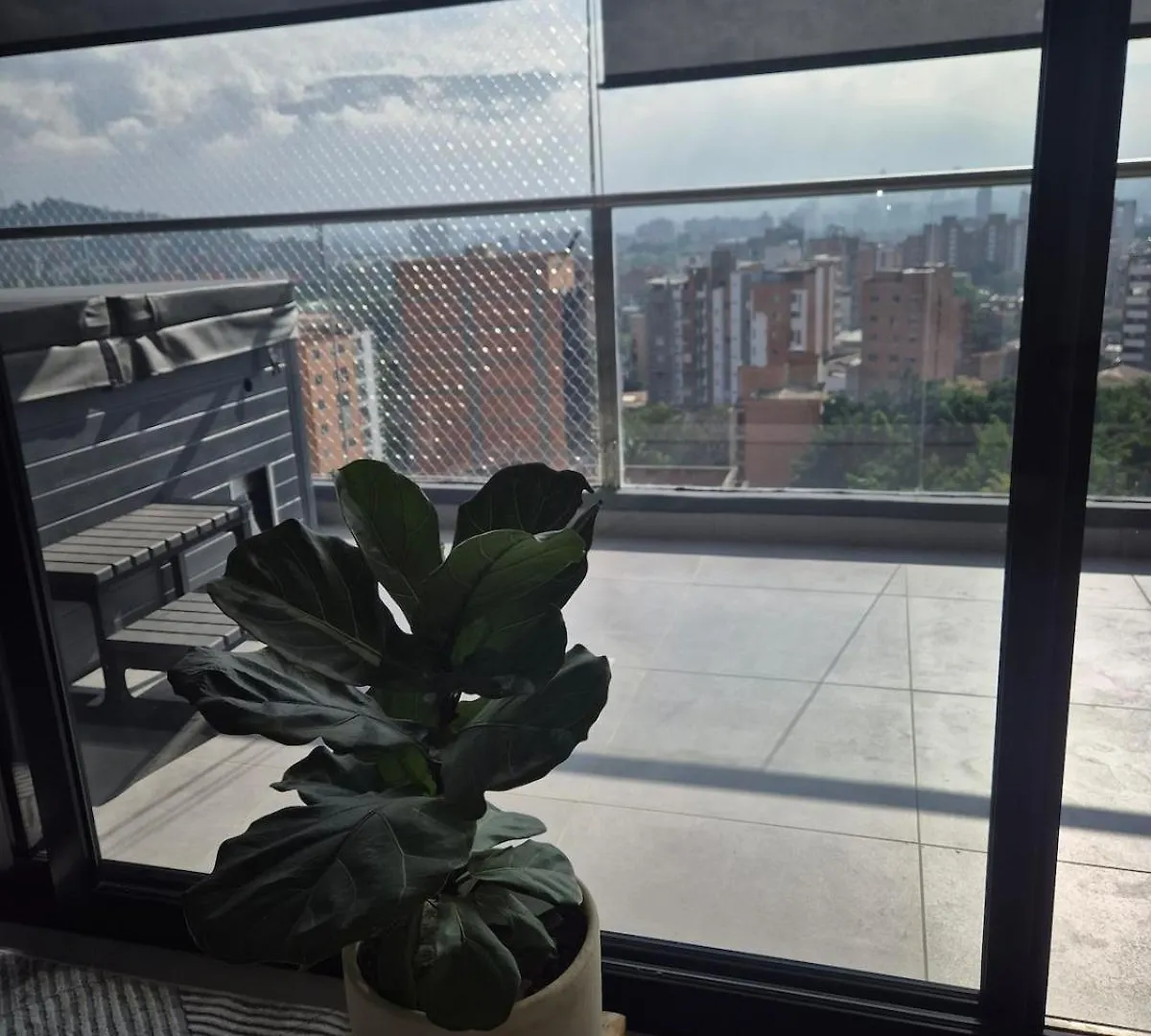 Laureles 11Th Floor, Jacuzzi And Ac Apartment Medellin Colombia